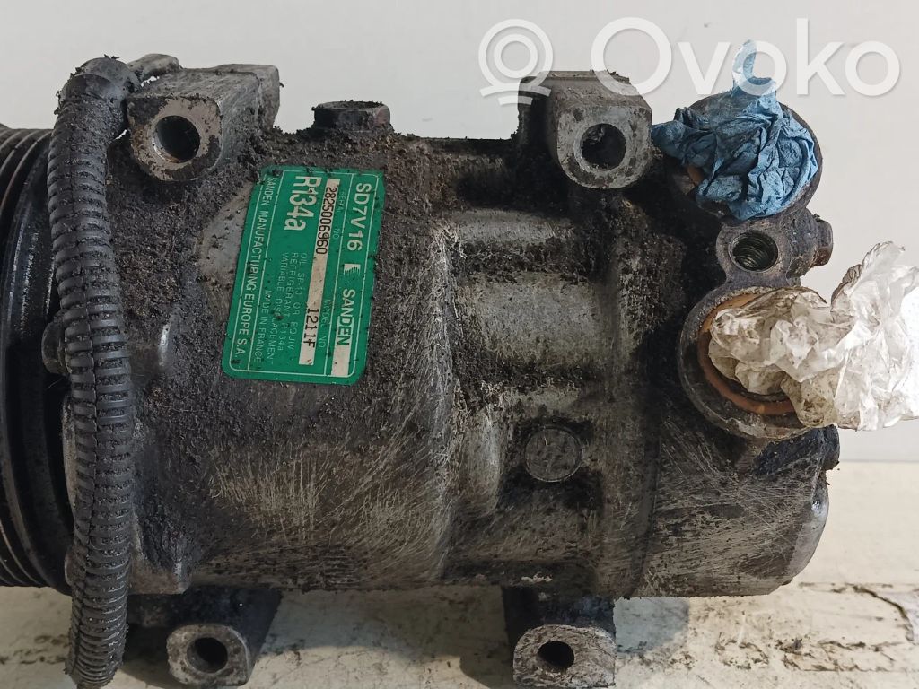 Peugeot 206 Air conditioning (A/C) compressor (pump) 