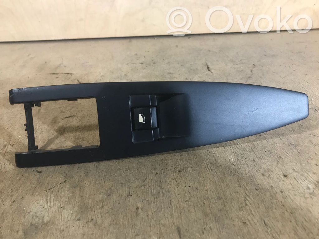 Electric window control switch   96519386