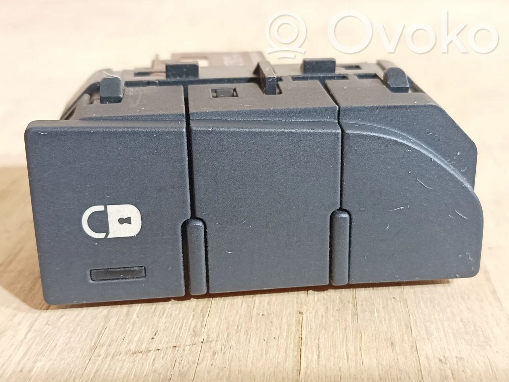 Central locking switch button   96637757ZD,96637757ZD00,MQ3384730101