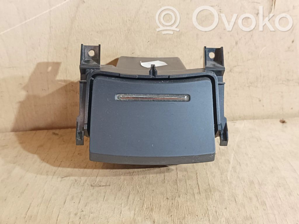 Citroen C5 Consolle centrale del vano portaoggetti 