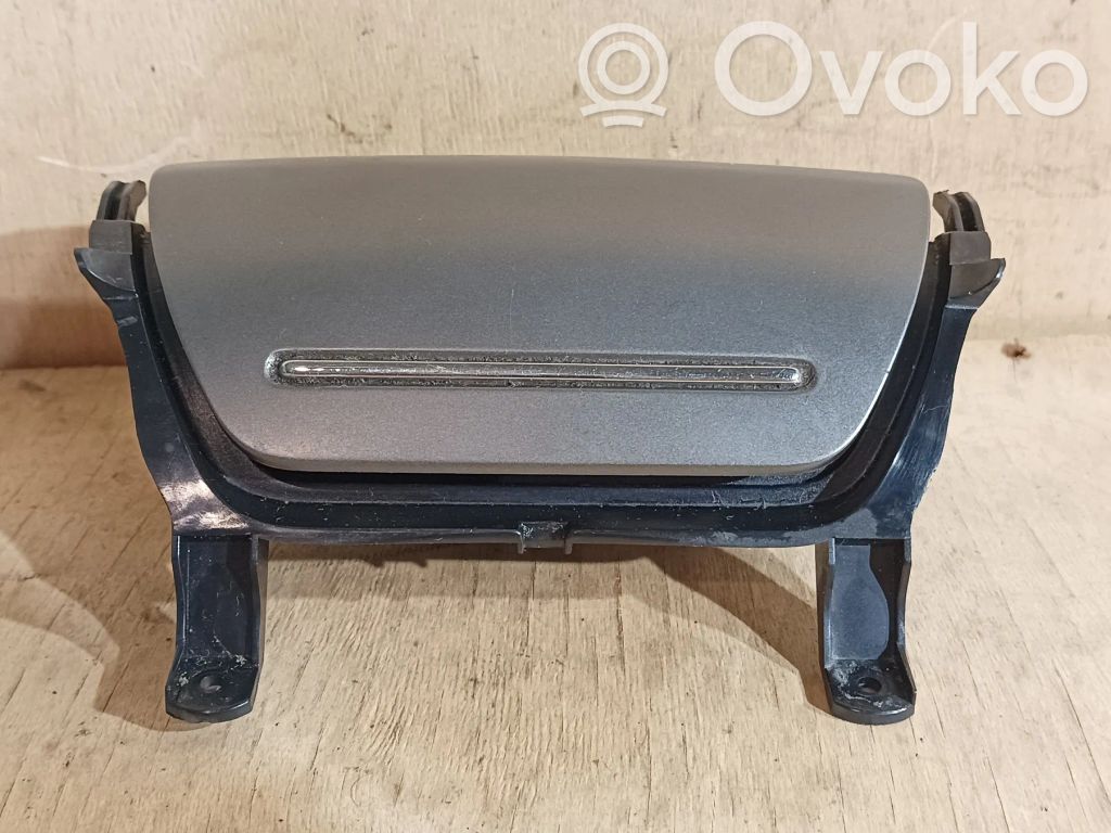 Citroen C5 Передняя пепельница 