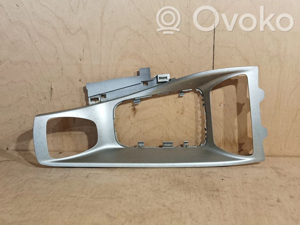 Citroen C5 Pavarų perjungimo svirties apdaila (plastikinė) 