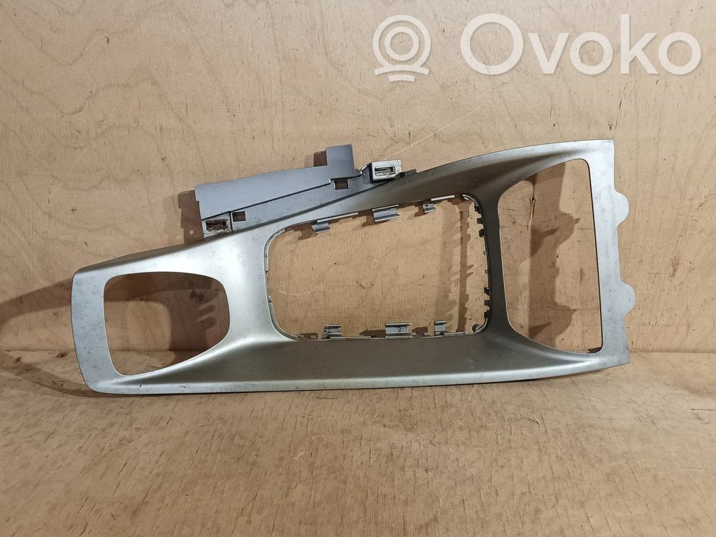 Citroen C5 Pavarų perjungimo svirties apdaila (plastikinė) 