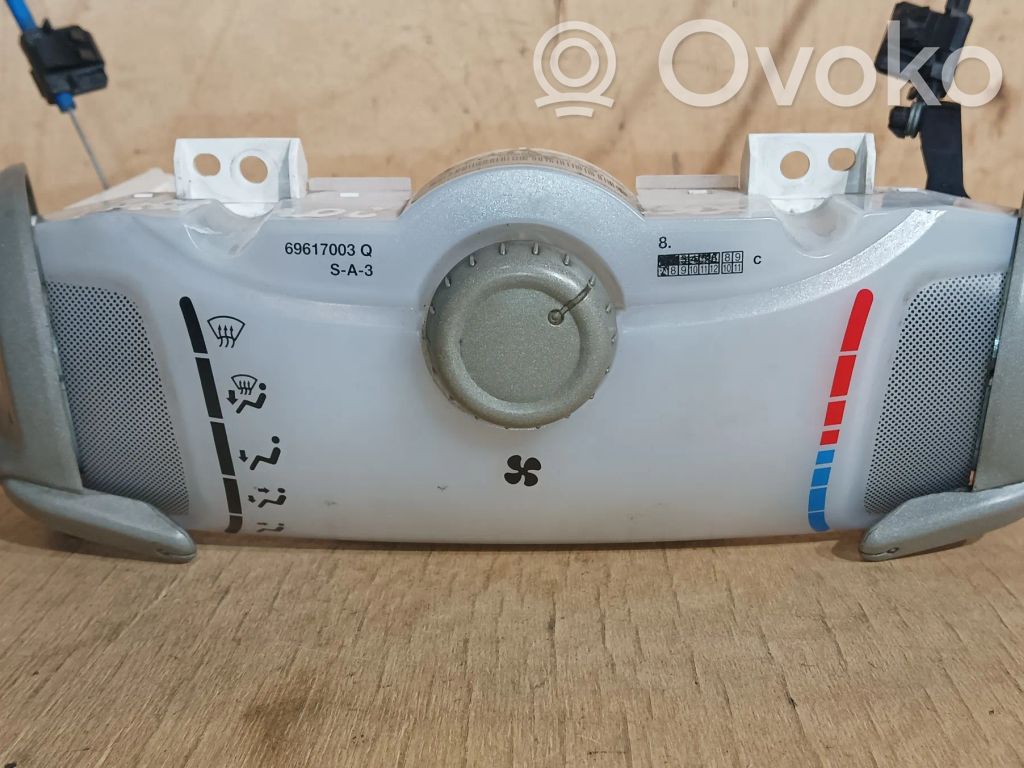 Peugeot 107 Climate control unit 