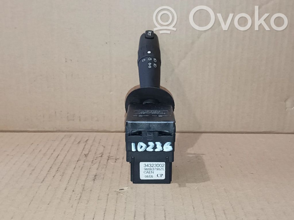 Peugeot 406 Indicator stalk 