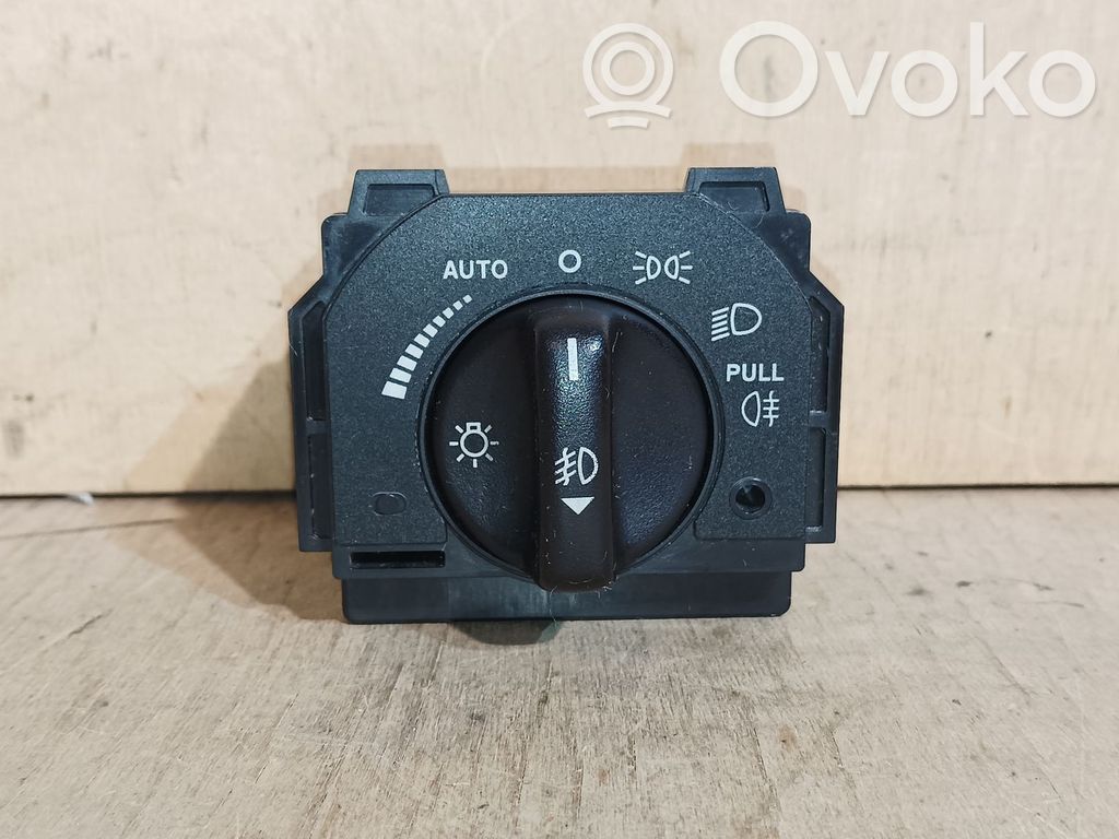 Jaguar S-Type Light switch 