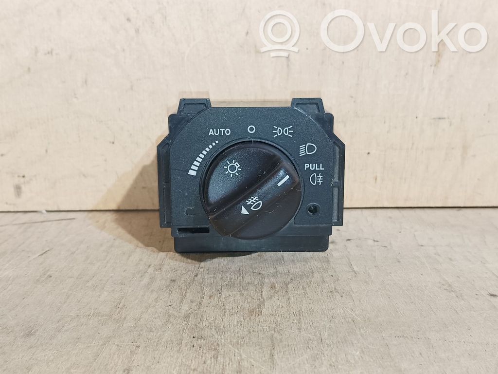 Jaguar S-Type Light switch 