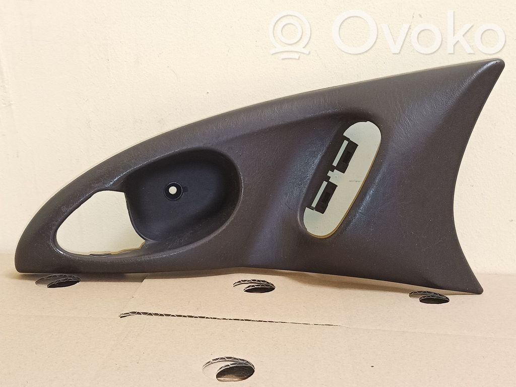 Ford Focus Other front door trim element 