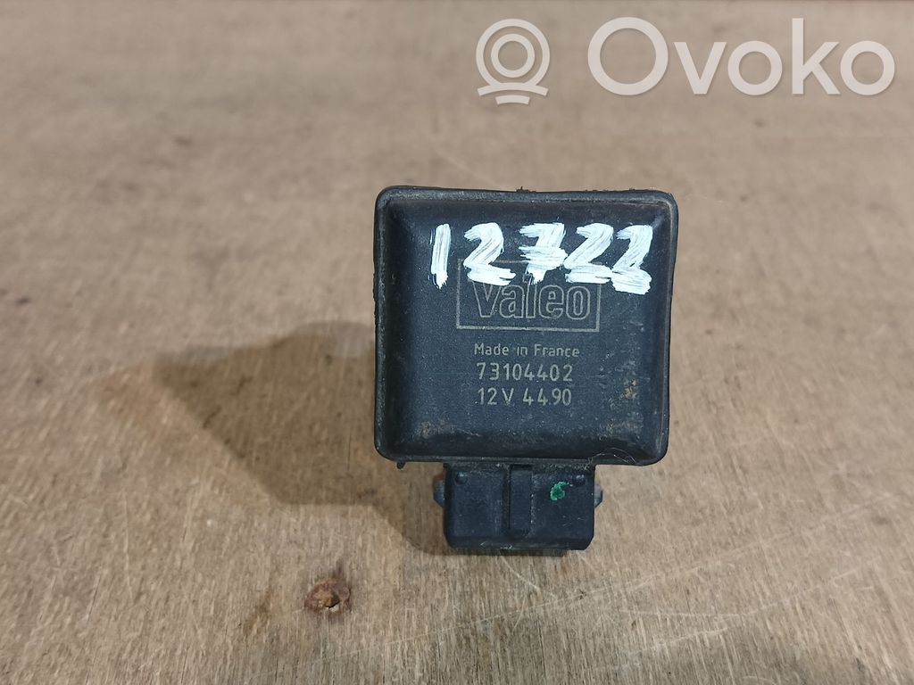 Peugeot 306 Coolant level sensor 