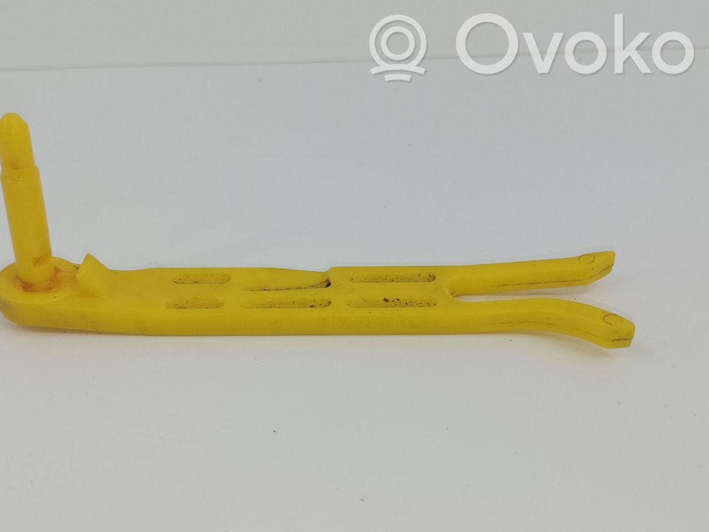 Toyota Avensis T250 Rear door exterior handle 