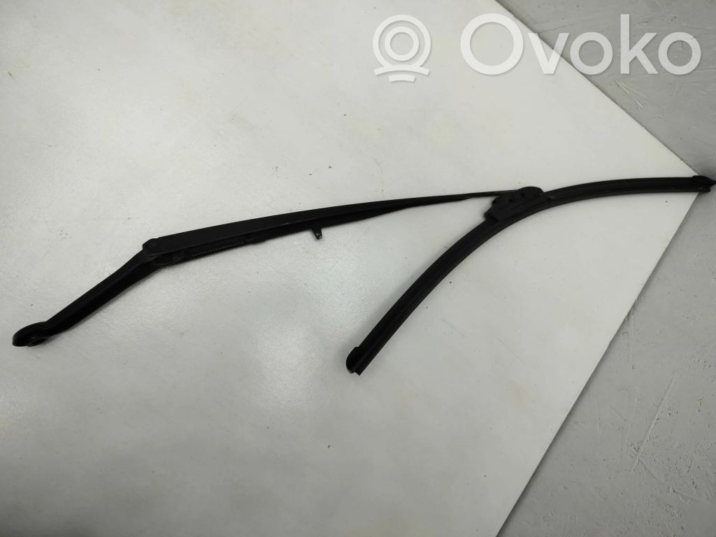 BMW 3 E46 Front wiper blade arm 