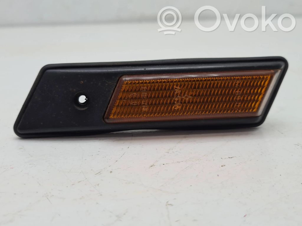 BMW 3 E36 Front fender indicator light 