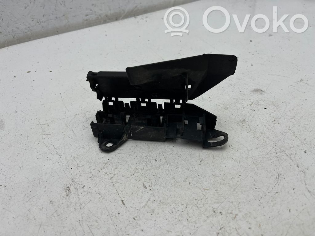 BMW 3 E36 ABS pump bracket 