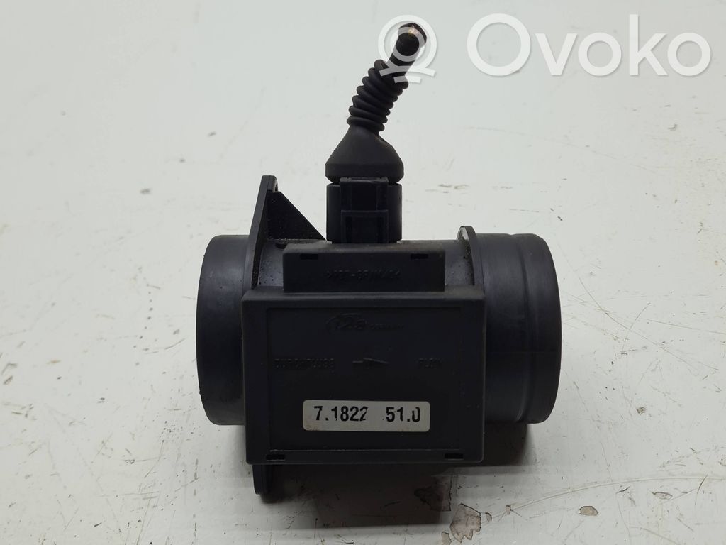 Volkswagen PASSAT B5 Mass air flow meter 