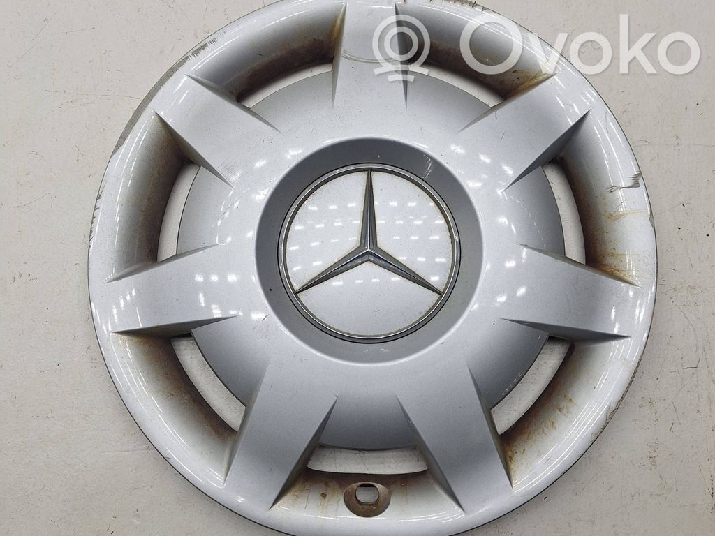 Mercedes-Benz E W124 R16 wheel hub/cap/trim 
