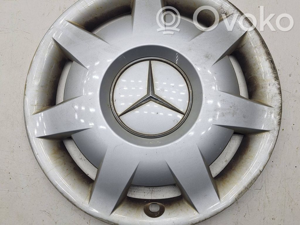 Mercedes-Benz E W124 R16 wheel hub/cap/trim 