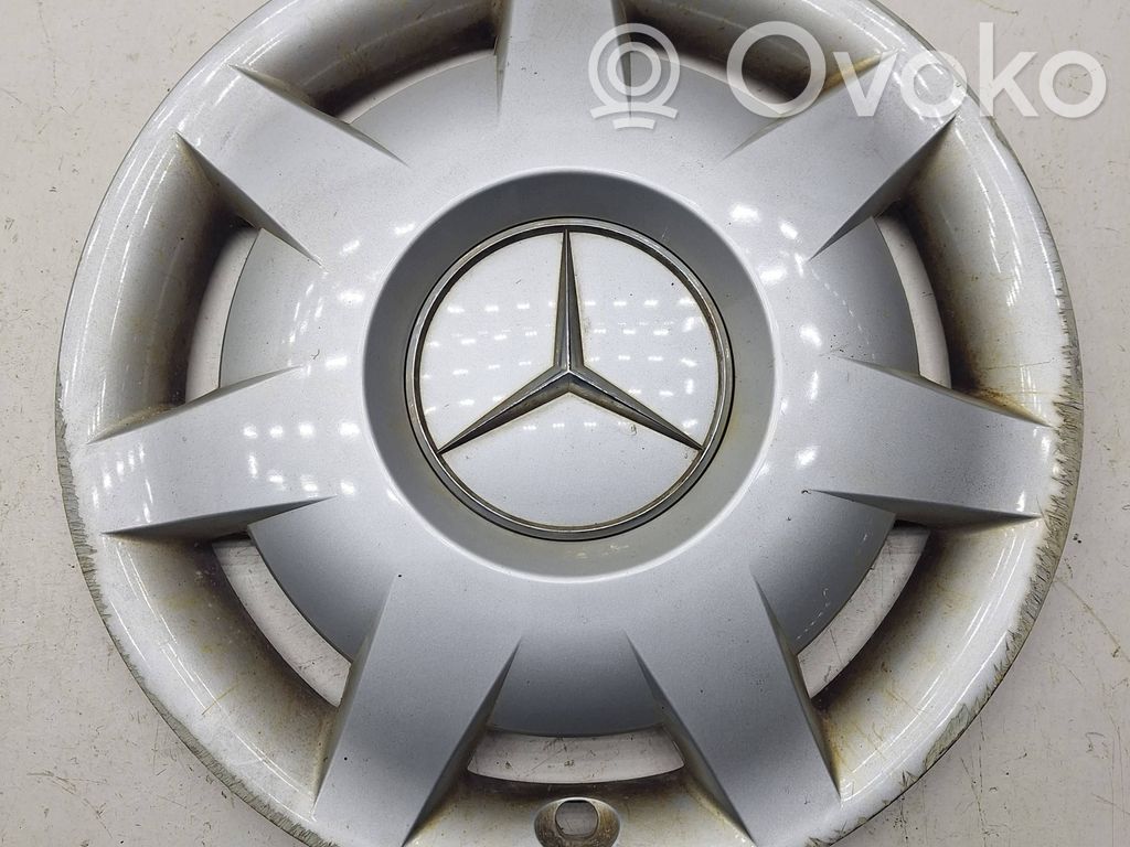 Mercedes-Benz E W124 R16 wheel hub/cap/trim 