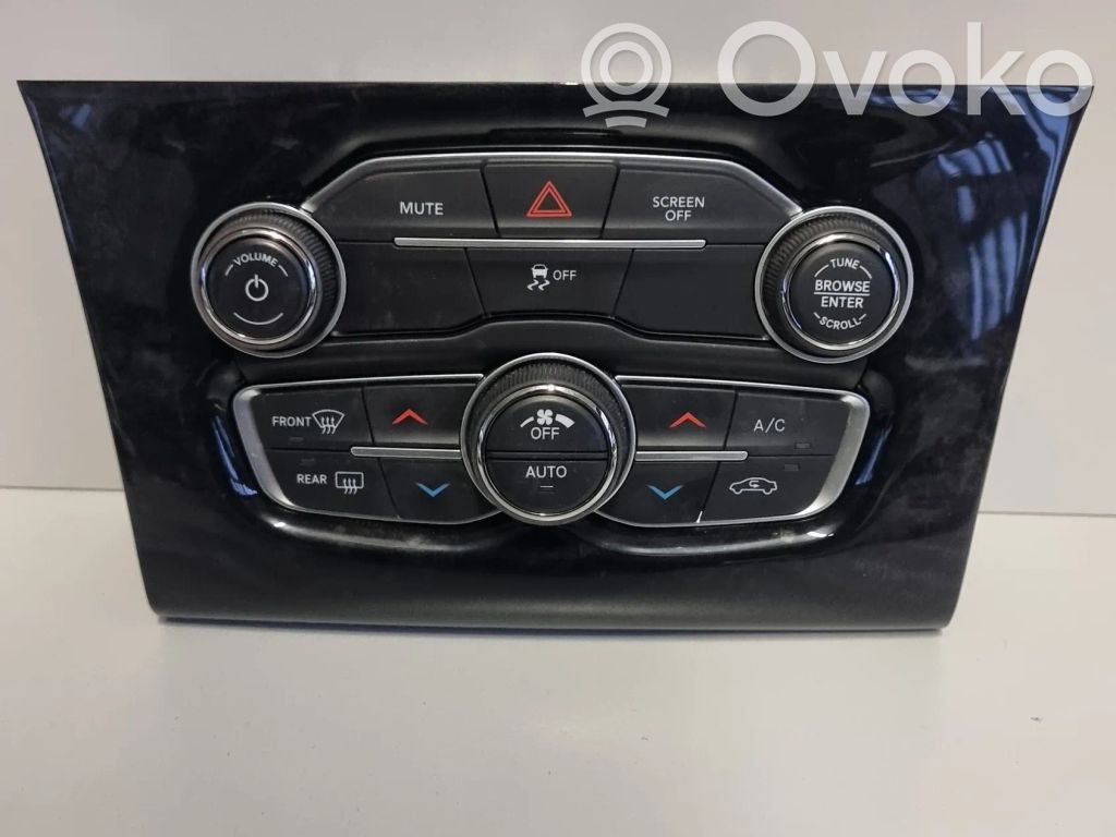 Panel klimatyzacji   P68293631AC,82320177,72351162