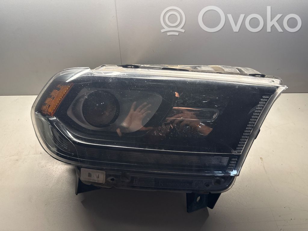 Headlight/headlamp   68261182AD