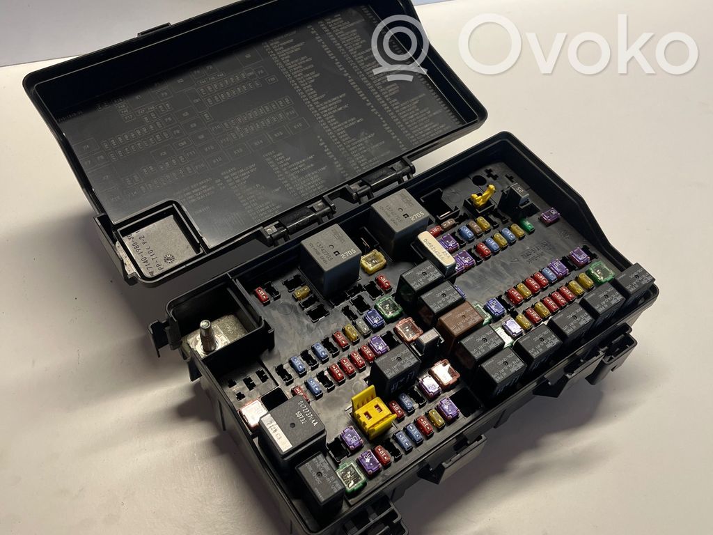 Dodge Durango Fuse box set 