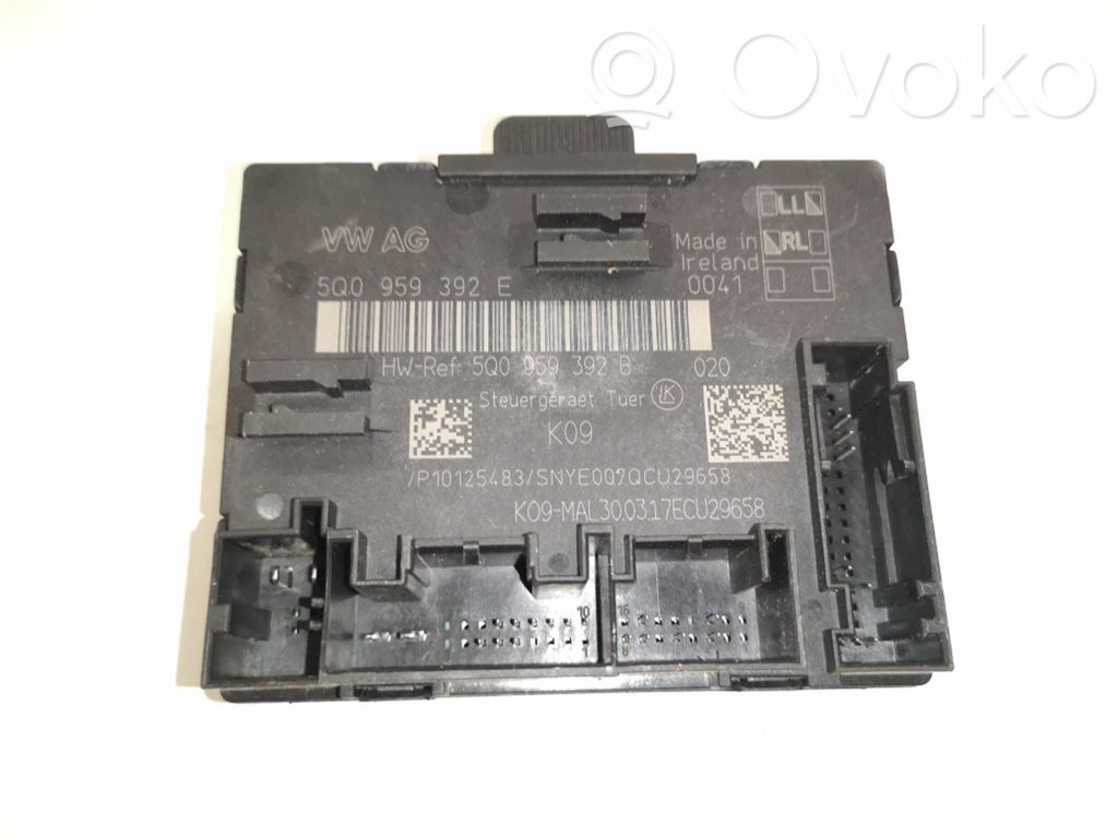 Volkswagen Golf VII Door control unit/module 