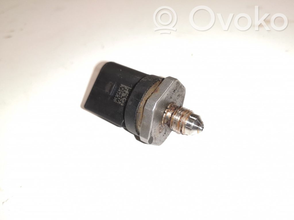 Volkswagen Golf VII Sensor de presión de combustible 