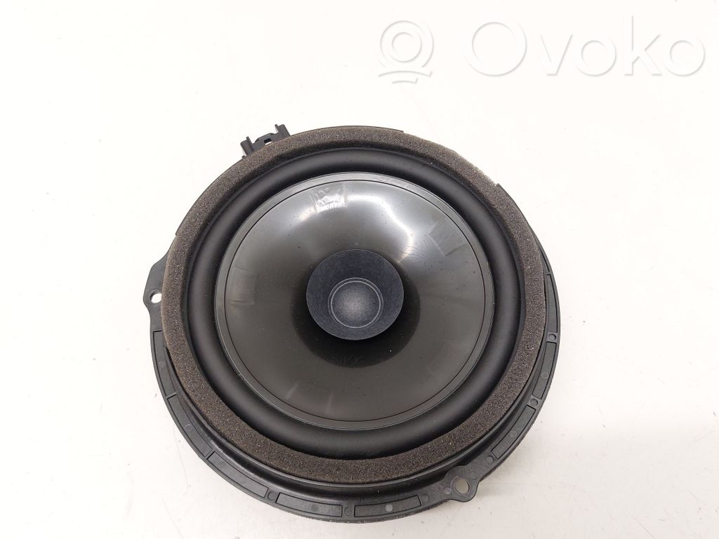 Ford Focus Rear door speaker 