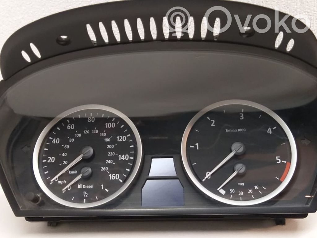 BMW 5 E60 E61 Nopeusmittari (mittaristo) 