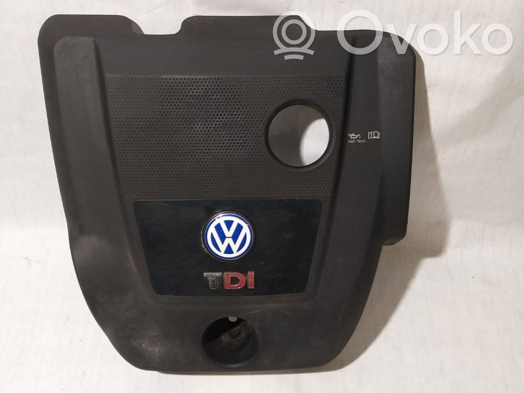 Volkswagen Golf IV Motorabdeckung 