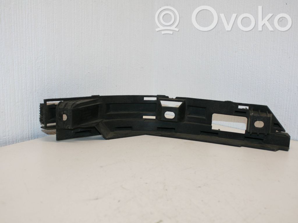 Rear bumper mounting bracket   7012290,72758411