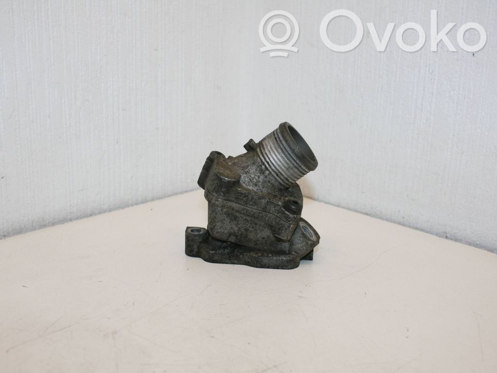Volvo XC70 Termostaatin kotelo 