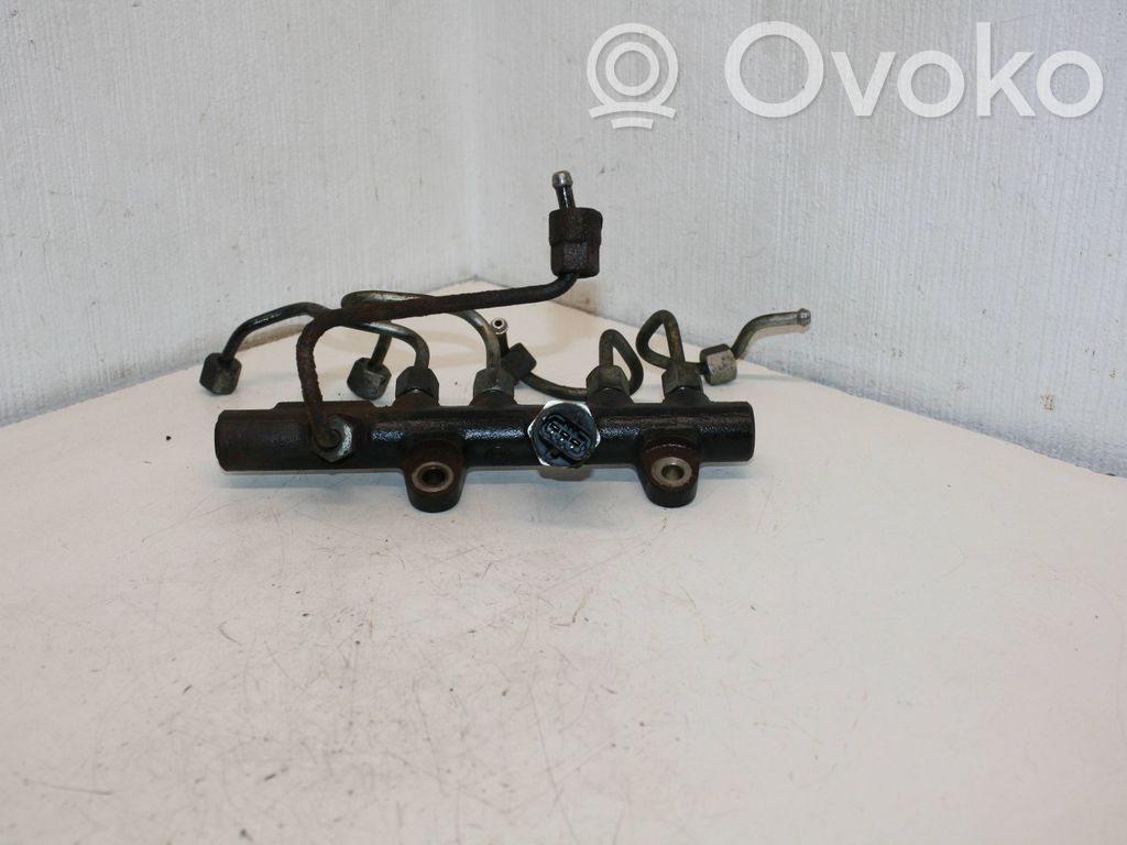 Nissan Note (E12) Listwa wtryskowa 
