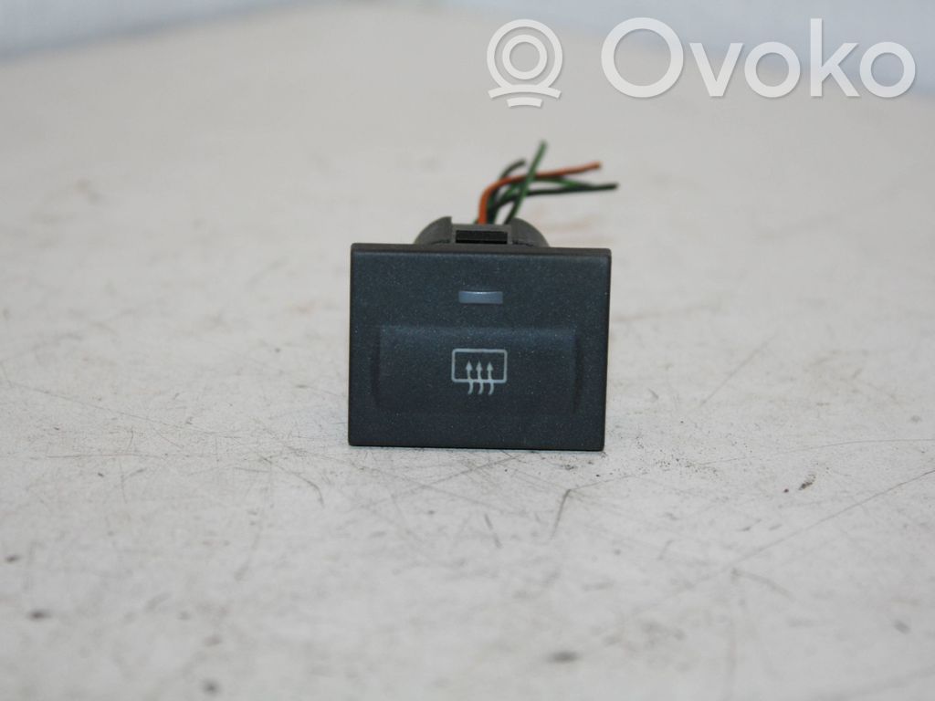 Ford Focus Windscreen/window heater switch 
