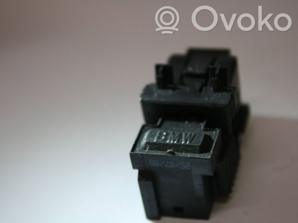 Brake pedal sensor switch   914688962