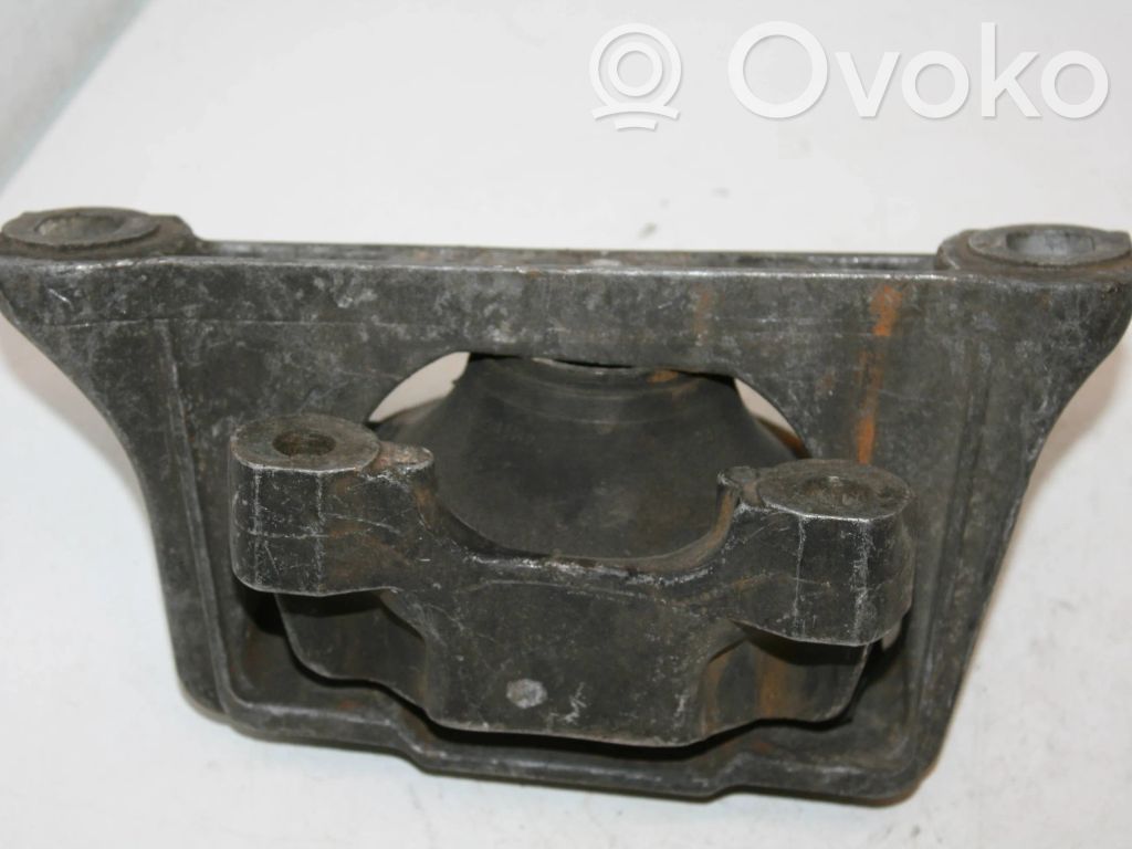 Engine mount bracket   326C43