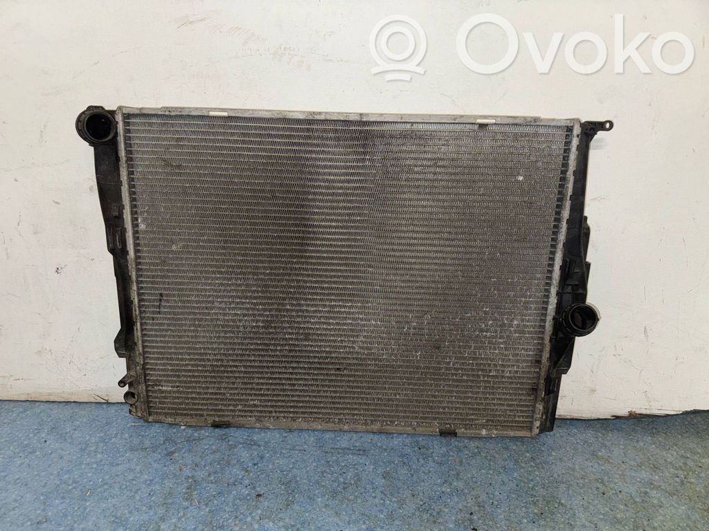BMW 3 E90 E91 Dzesēšanas šķidruma radiators 