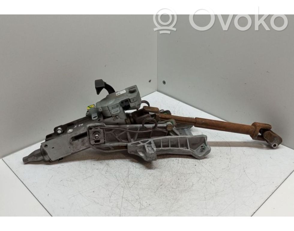 Volvo S40 Steering wheel axle 