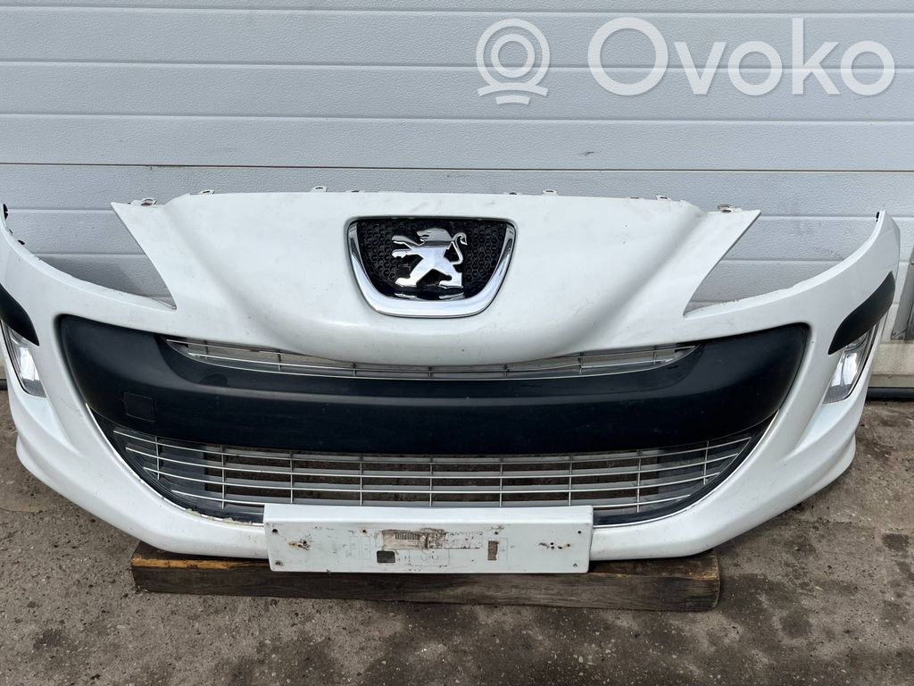 Peugeot 308 Zderzak przedni 