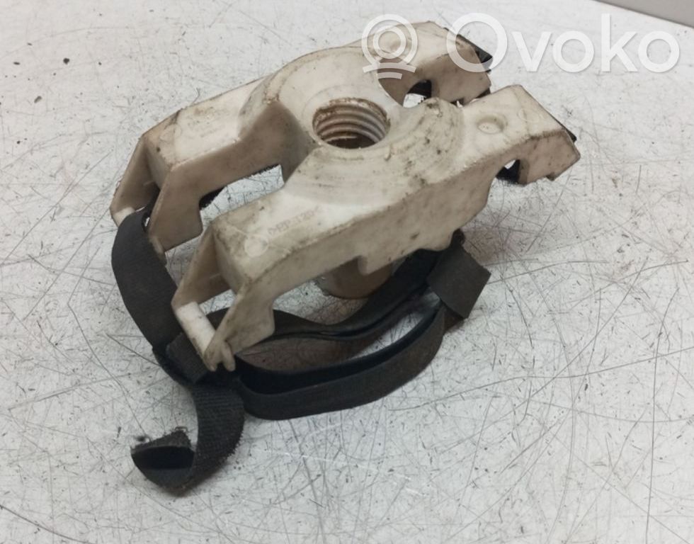 Volvo S60 Boulon de roue de secours 