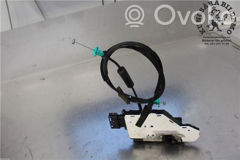 Peugeot 207 Front door lock 
