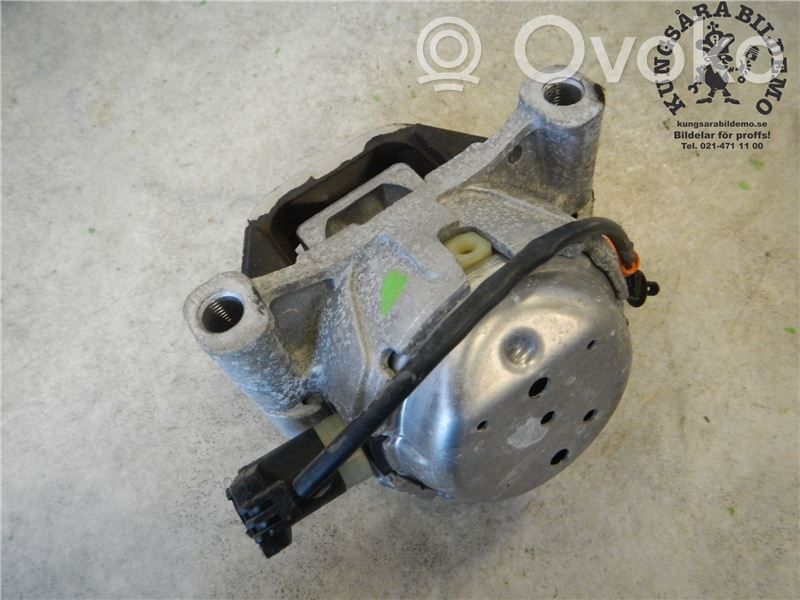 Audi A6 S6 C7 4G Engine mount bracket 