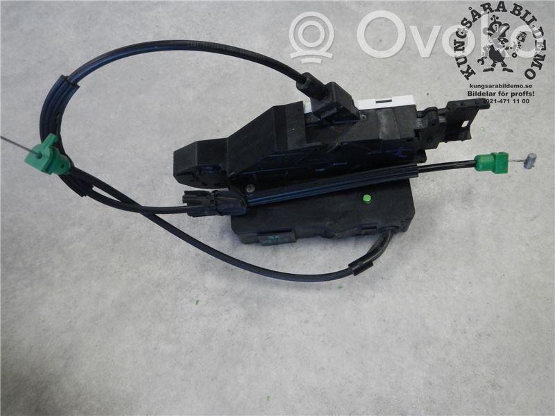 Citroen C3 Picasso Front door lock 