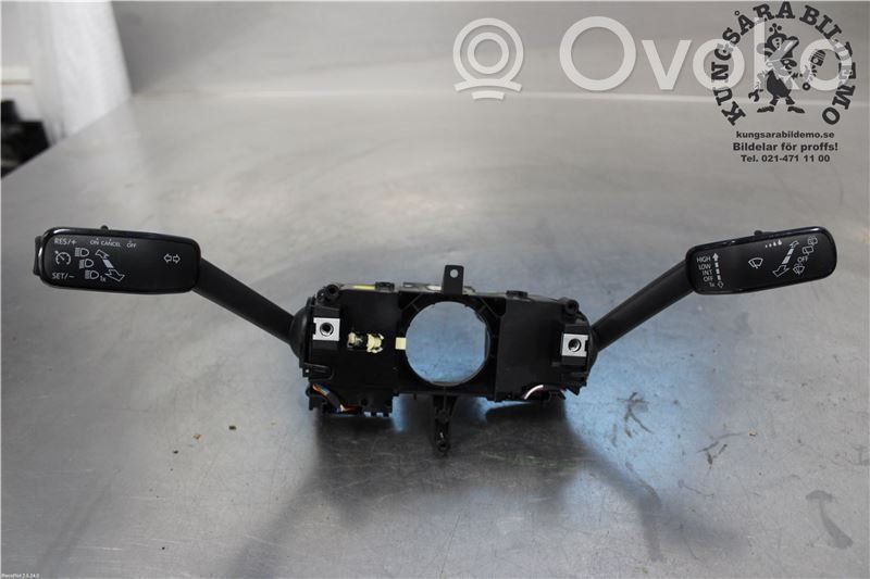 KIA Ceed Commodo, commande essuie-glace/phare 