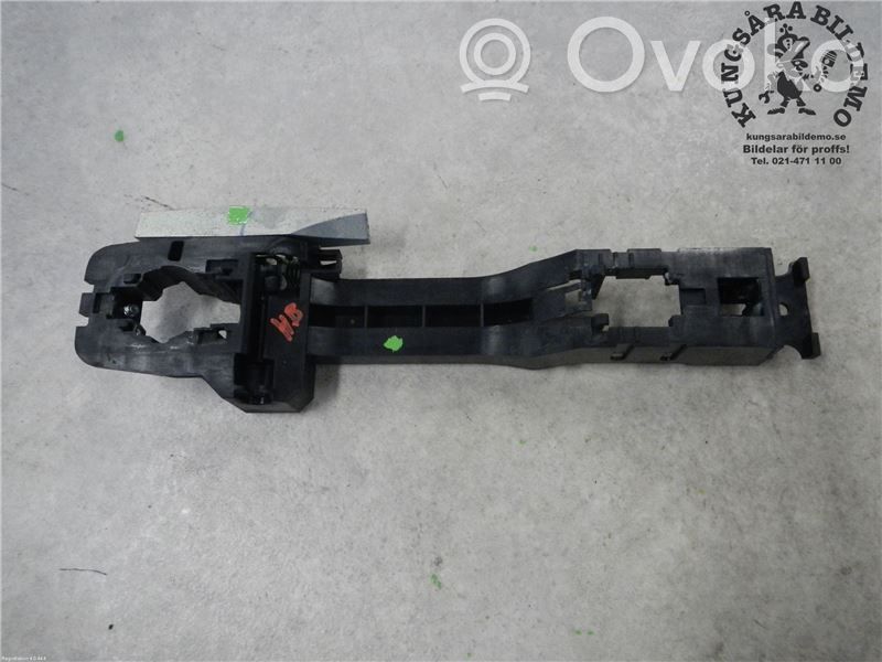 Nissan Navara D23 Manecilla externa puerta delantera 