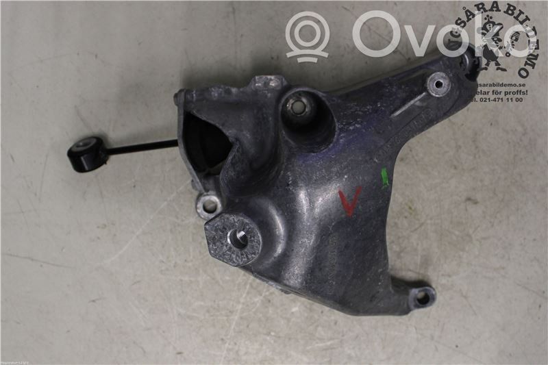 Audi A6 S6 C8 4K Engine mounting bracket 