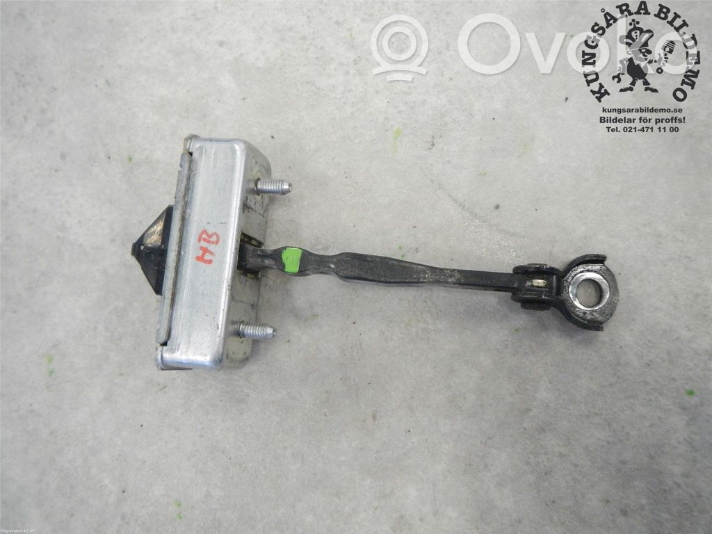 Mazda 6 Takaoven pidätin 