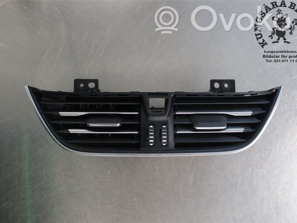 Ford Focus Centrālais gaisa ventilācijas režģis 