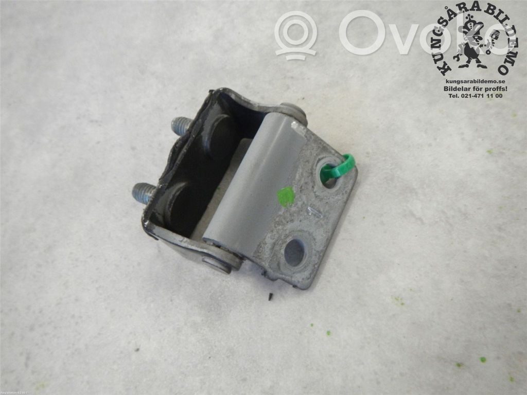 Mitsubishi Outlander Tailgate/trunk/boot hinge 