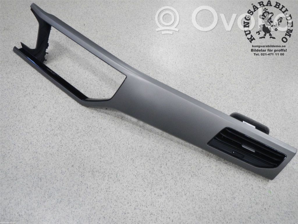 Volkswagen Polo VI Ramă ornament torpedou bord 