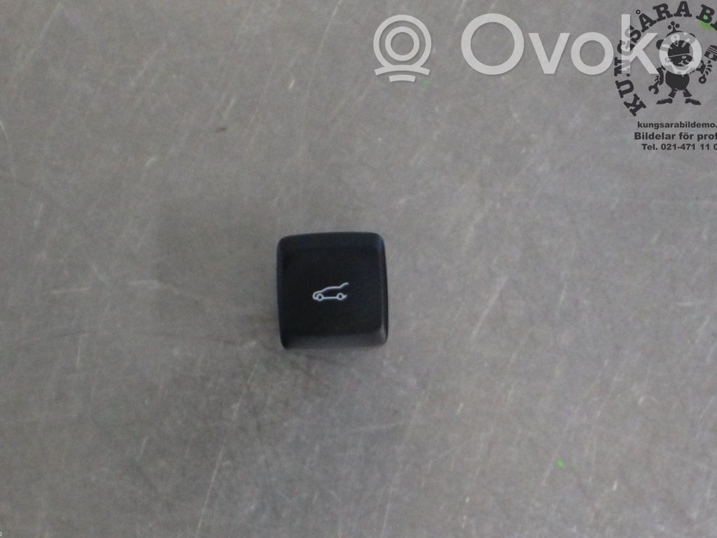 Ford Mondeo MK V Tailgate/boot open switch button 